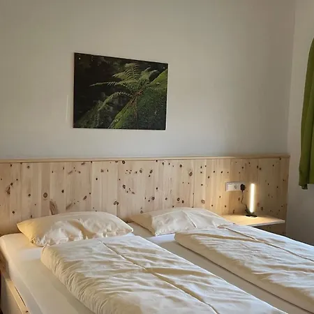 Biohaus 4 *